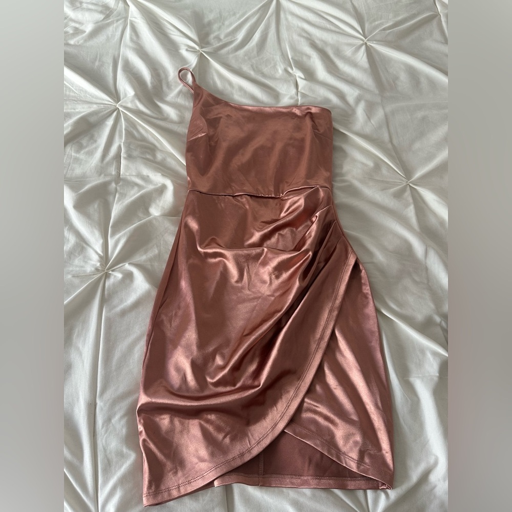 Elegant Satin One-Shoulder Dress